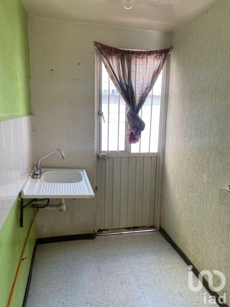 CASA EN VENTA EN FRACCIONAMIENTO VALLE LOS NARANJOS, CELAYA