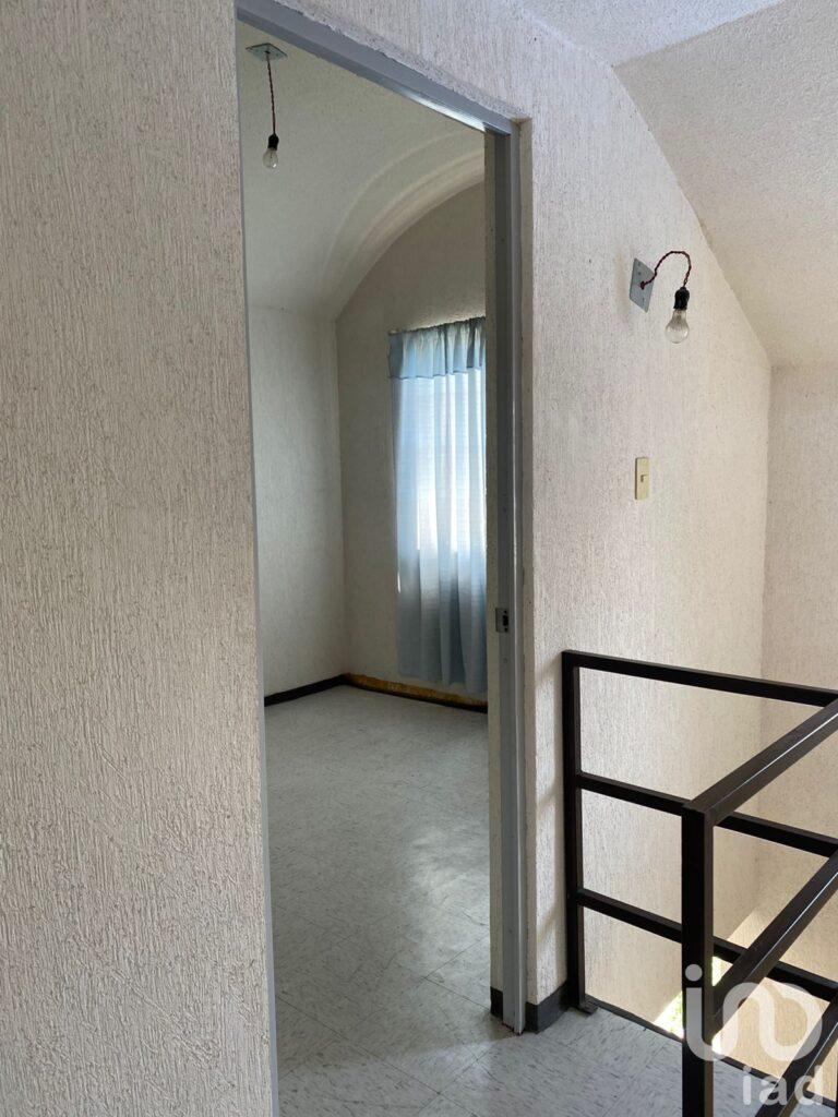 CASA EN VENTA EN FRACCIONAMIENTO VALLE LOS NARANJOS, CELAYA