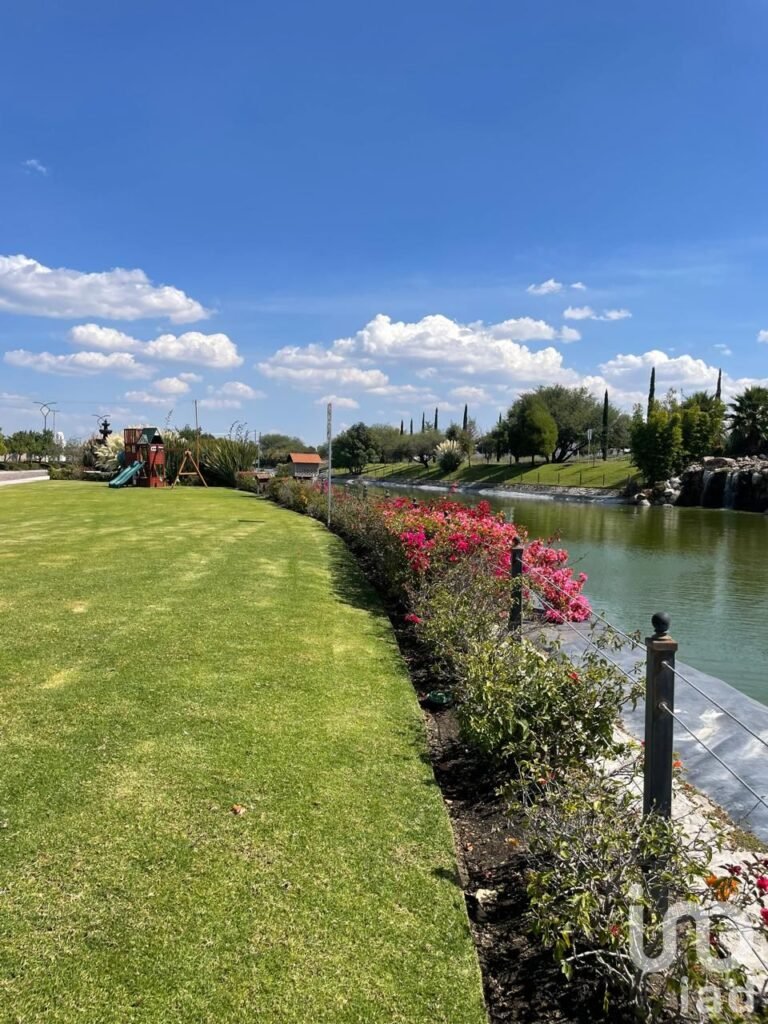 Terreno en venta en Corregidora Querétaro Faro de los cisnes