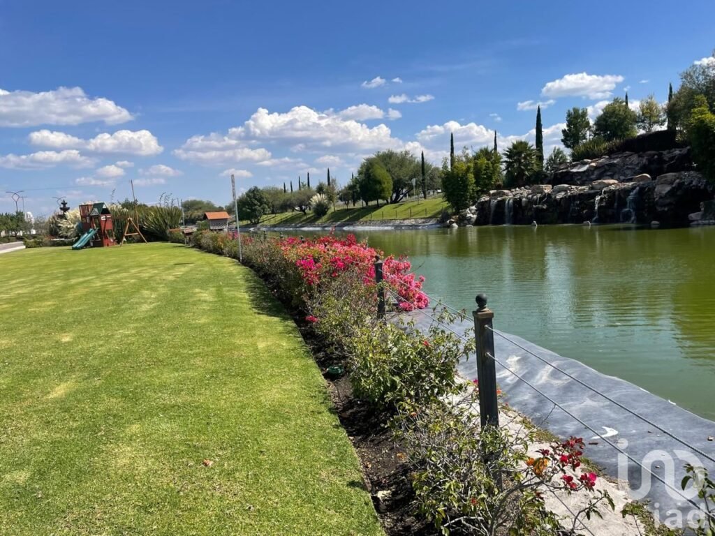 Terreno en venta en Corregidora Querétaro Faro de los cisnes