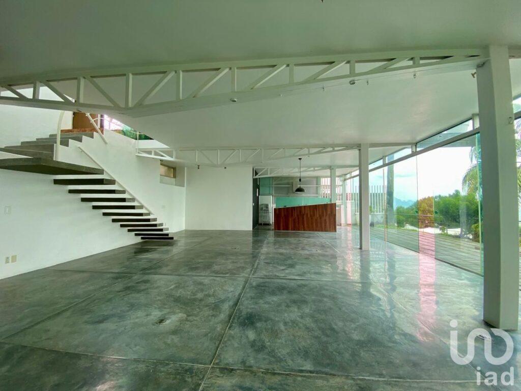 Hermosa cas en Cuernavaca con vista al tepozteco