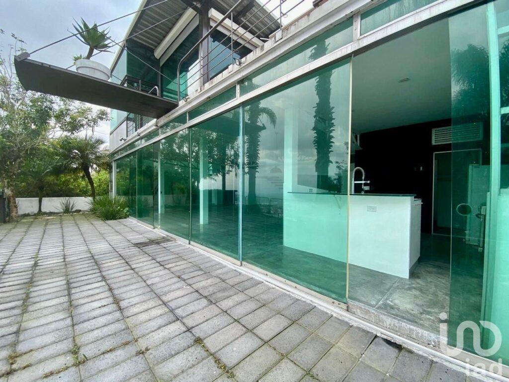 Hermosa cas en Cuernavaca con vista al tepozteco