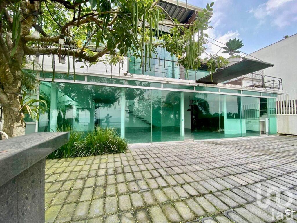 Hermosa cas en Cuernavaca con vista al tepozteco