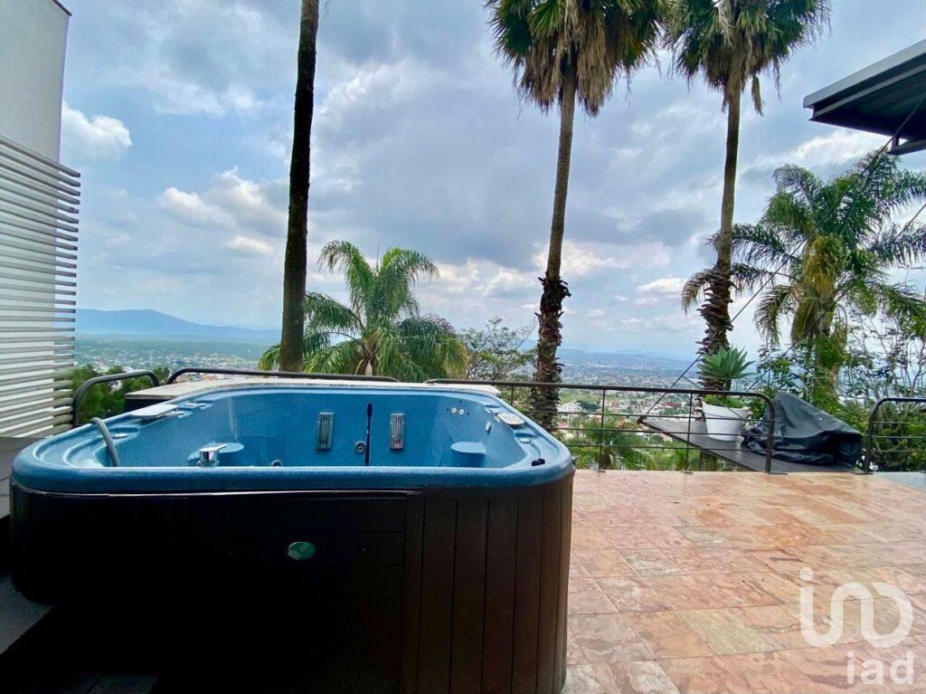 Hermosa cas en Cuernavaca con vista al tepozteco