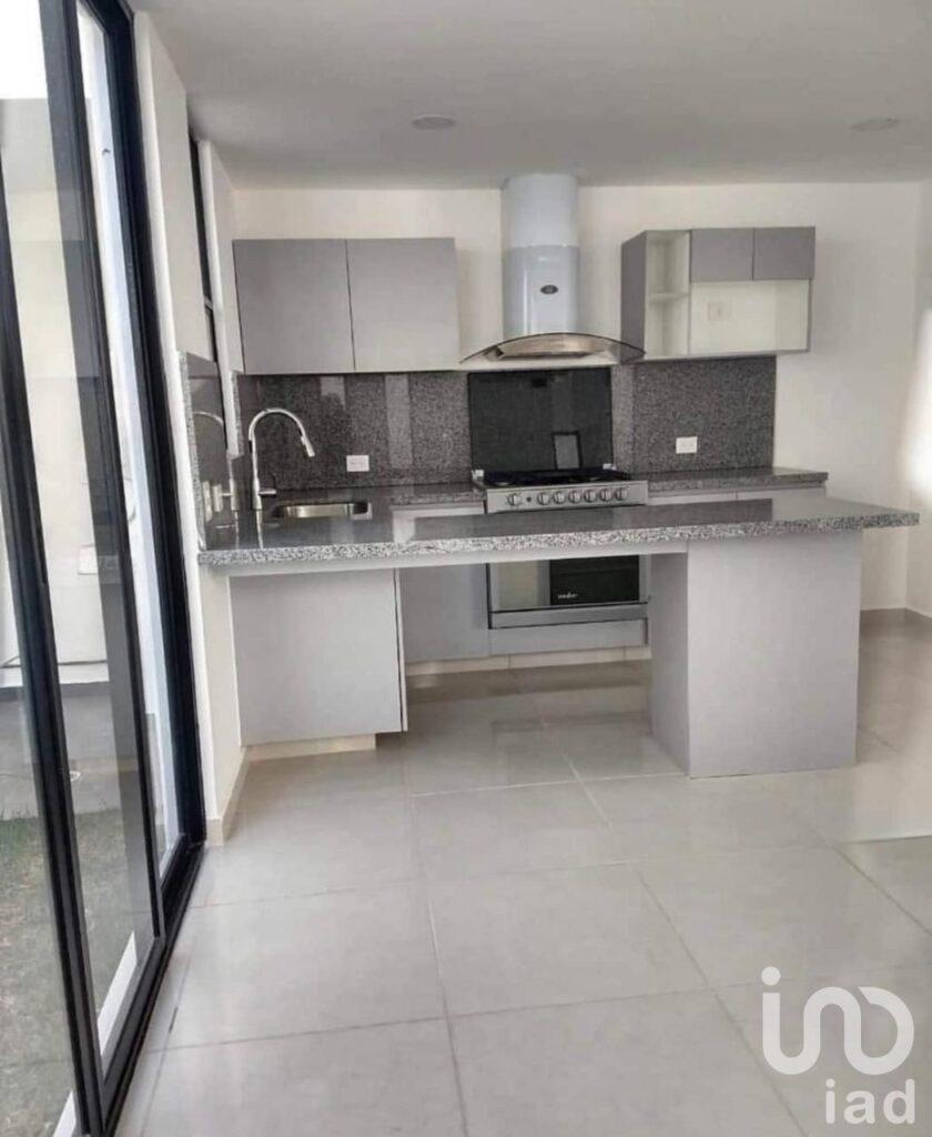 Casa en venta en Álamo Residencial - San Juan Cuautlancingo, Puebla.