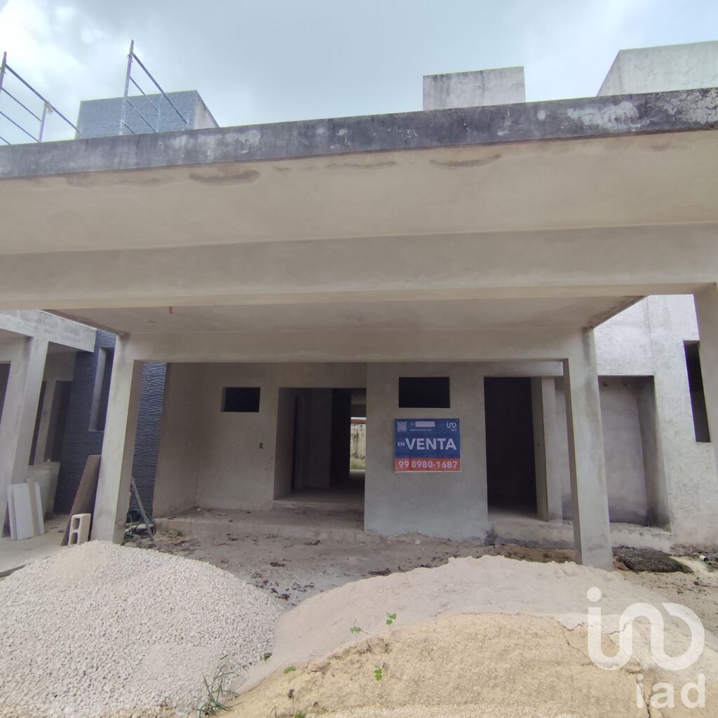 Casa (en Obra Gris) a la Venta en Cancún - Aqua Residencial - 3 Recámaras