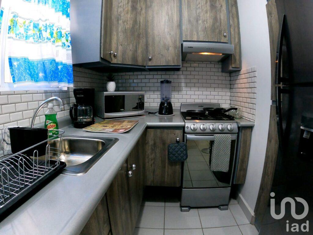 DEPARTAMENTO EN RENTA TOTALMENTE AMUEBLADO CERCA DE PUENTE INT. CD. JUAREZ CHIH