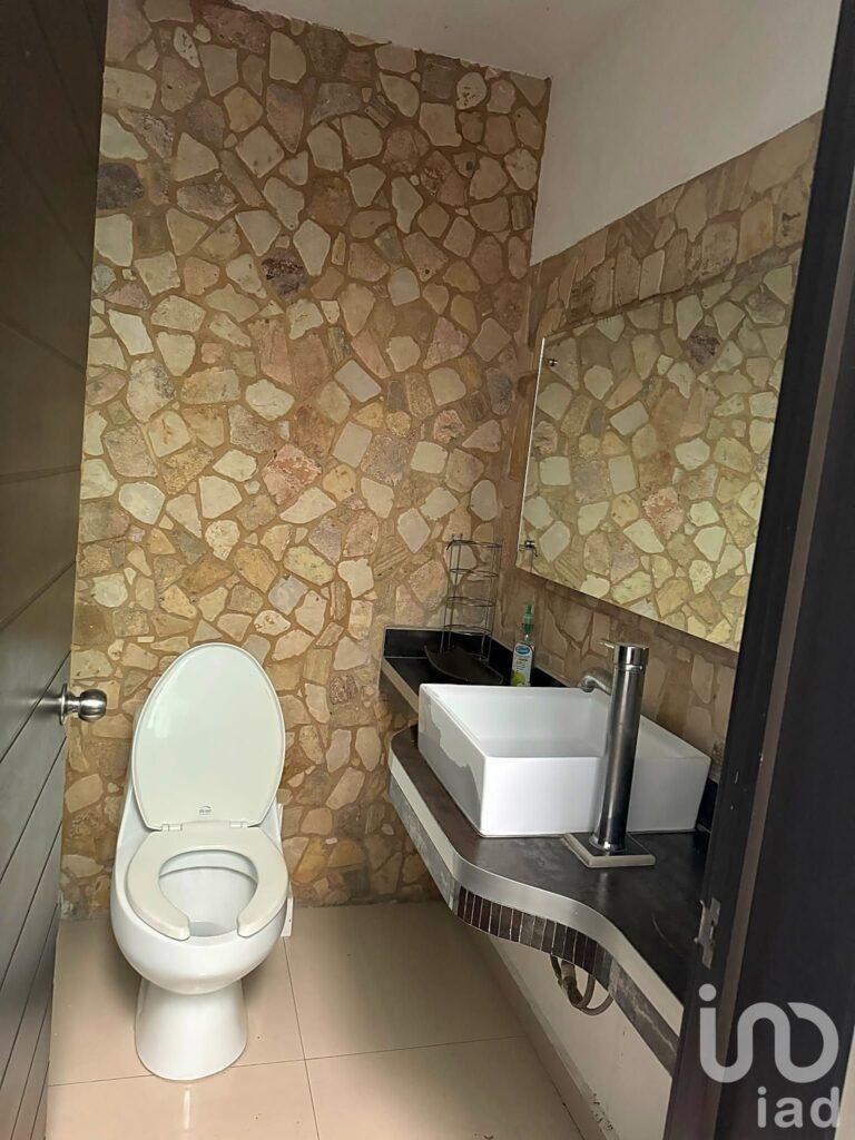 CASA DE 4 RECAMARAS EN PRIVADA CON ACCESO CONTROLADO