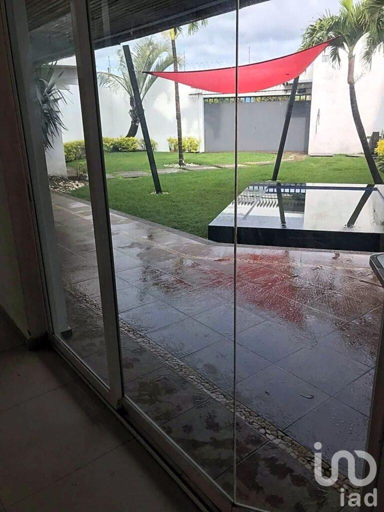 CASA DE 4 RECAMARAS EN PRIVADA CON ACCESO CONTROLADO