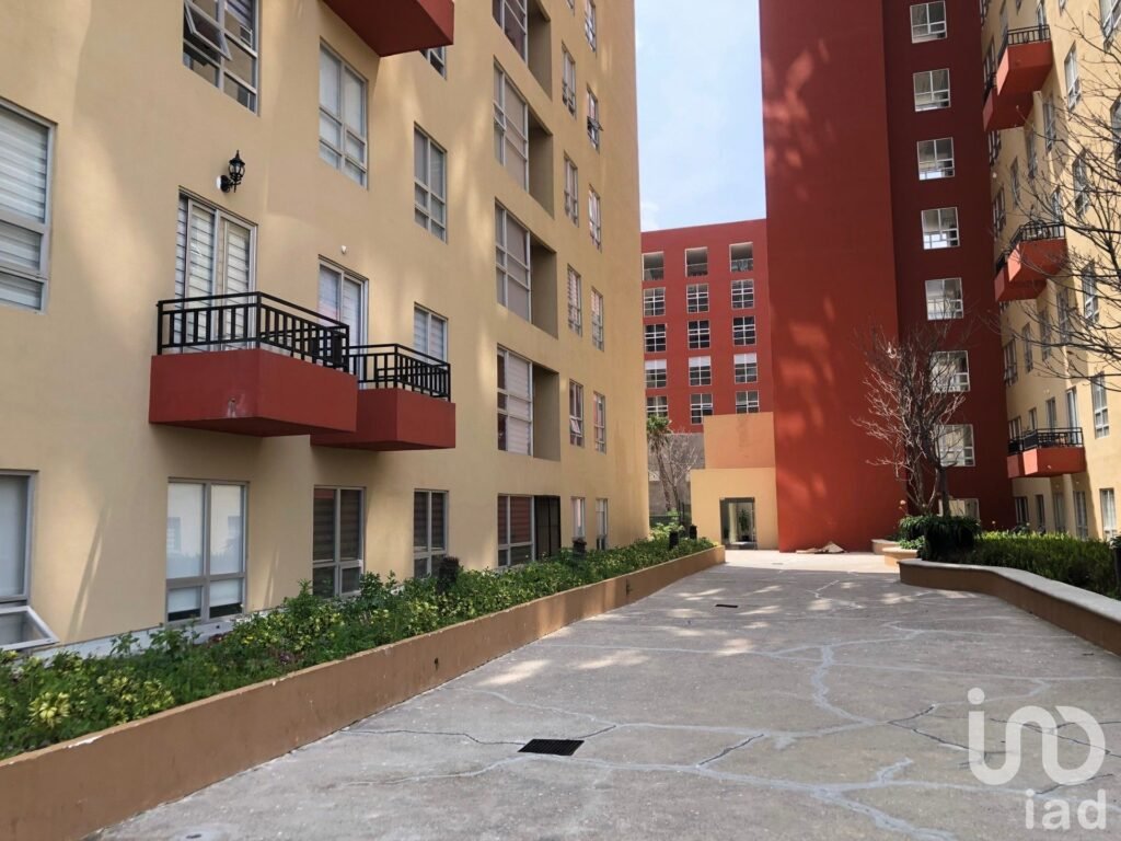 Departamento en Renta en City Esmeralda,