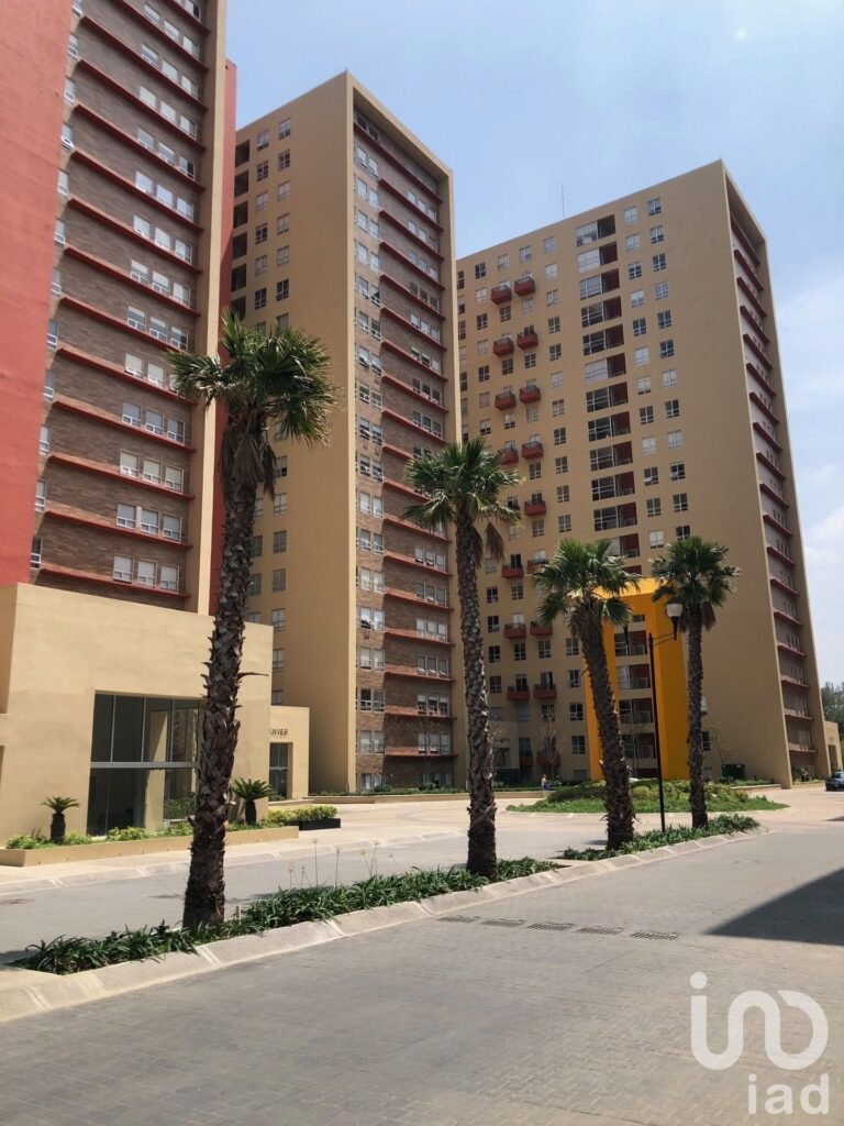 Departamento en Renta en City Esmeralda,