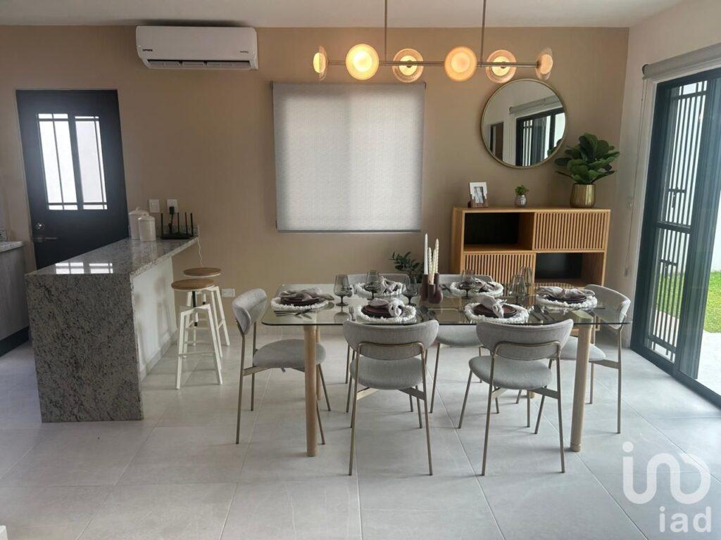 Casa Nueva en Venta Doble Altura Facc Las Américas Merida Yucatán