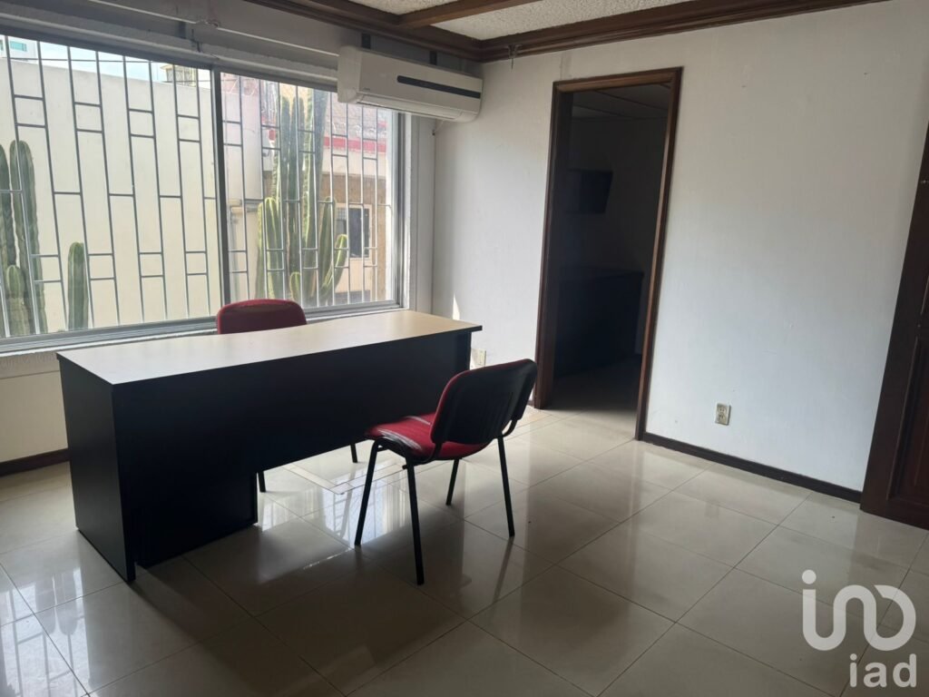 Oficinas en Renta en Prados Providencia, GDL. JAL. - Por nivel o completo