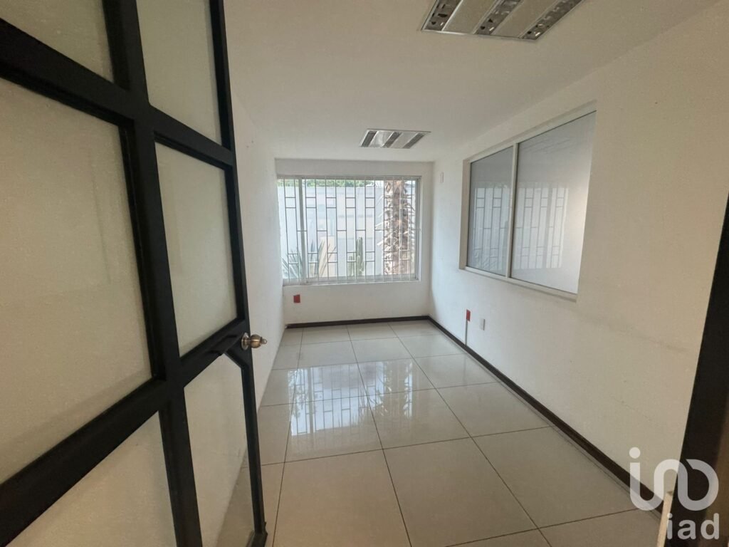 Oficinas en Renta en Prados Providencia, GDL. JAL. - Por nivel o completo