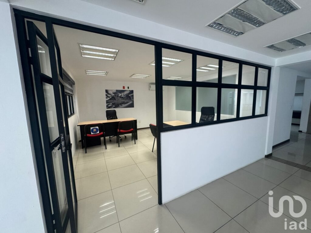 Oficinas en Renta en Prados Providencia, GDL. JAL. - Por nivel o completo