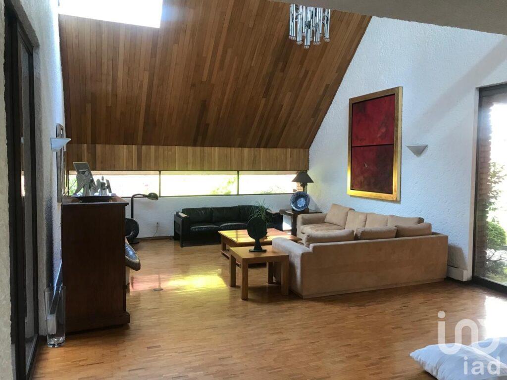 CASA EN VENTA TECAMACHALCO calle cerrada