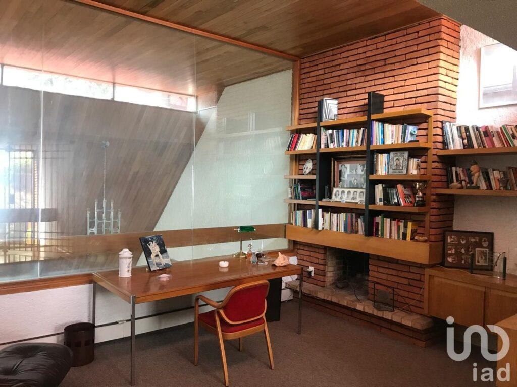 CASA EN VENTA TECAMACHALCO calle cerrada