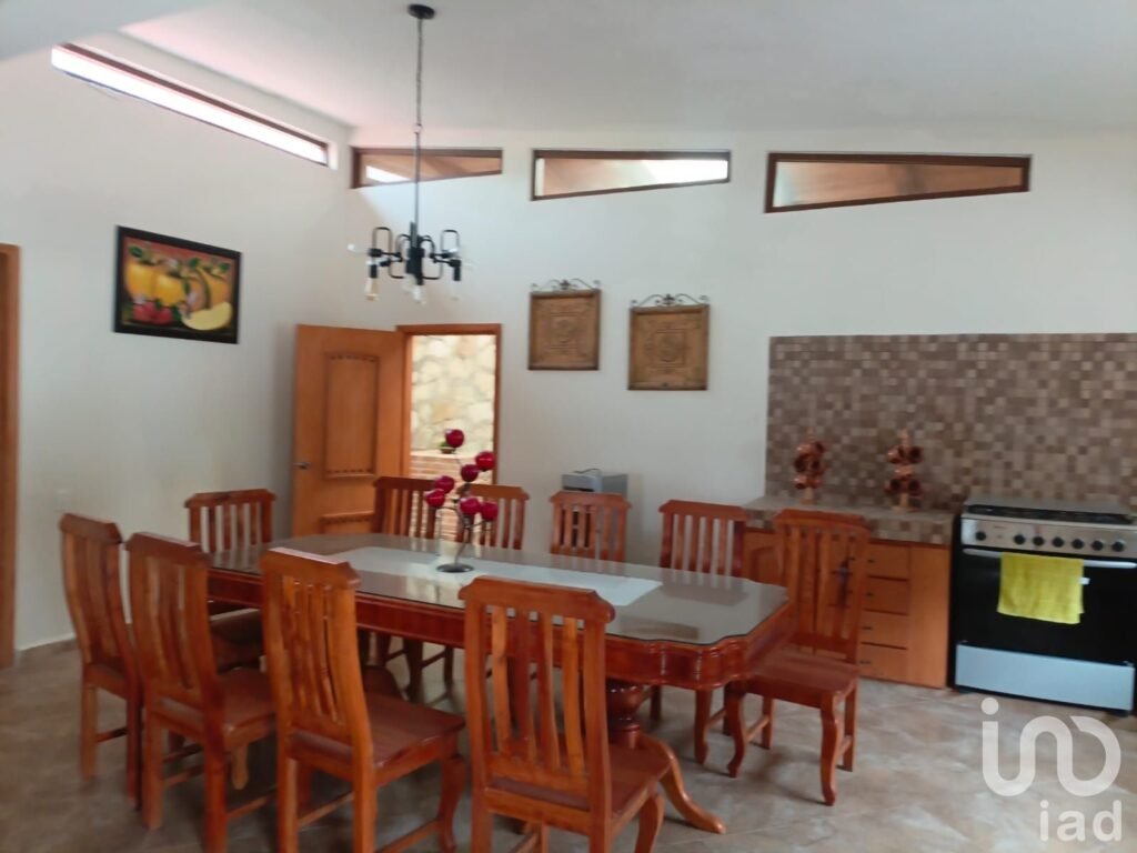 Rancho con cabaña principal y varias secundarias en Venta En Omitlán
