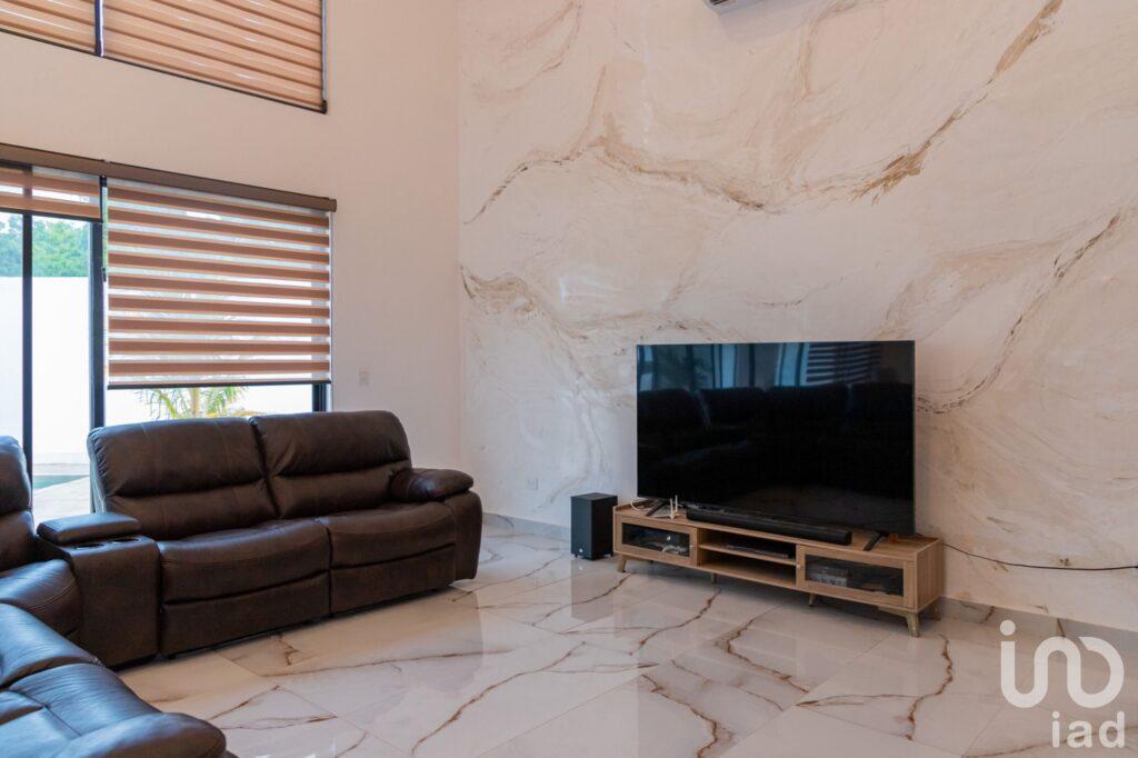 CASA EN VENTA AMUEBLADA JARDINES DE LA REJOYADA