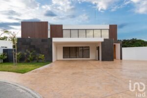 CASA EN VENTA AMUEBLADA JARDINES DE LA REJOYADA CASA EN VENTA AMUEBLADA JARDINES DE LA REJOYADA