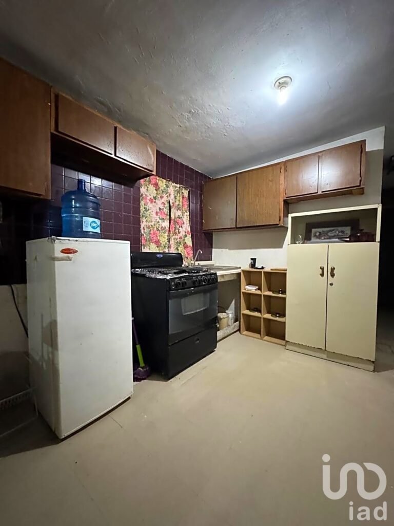 SE RENTA CASA DE TRES HABITACIONES EN PORFIRIO DIAZ CD JUAREZ