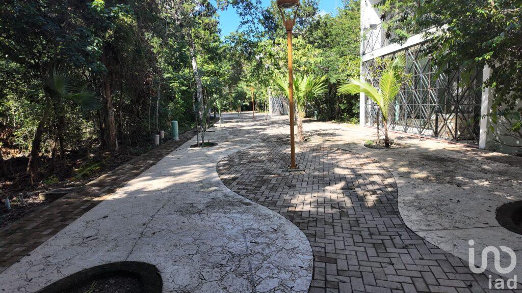 SE VENDE TERRENO DE 127 M2,  USO SUELO H3  160 000 USD EN TULUM, Aldea Zamá