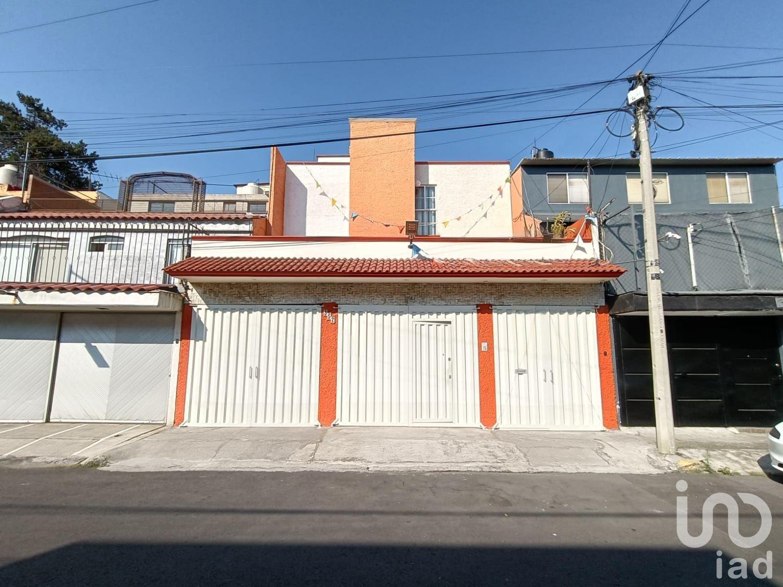 Casa en Venta en Campestre Churubusco, Coyoacan, Cdmx