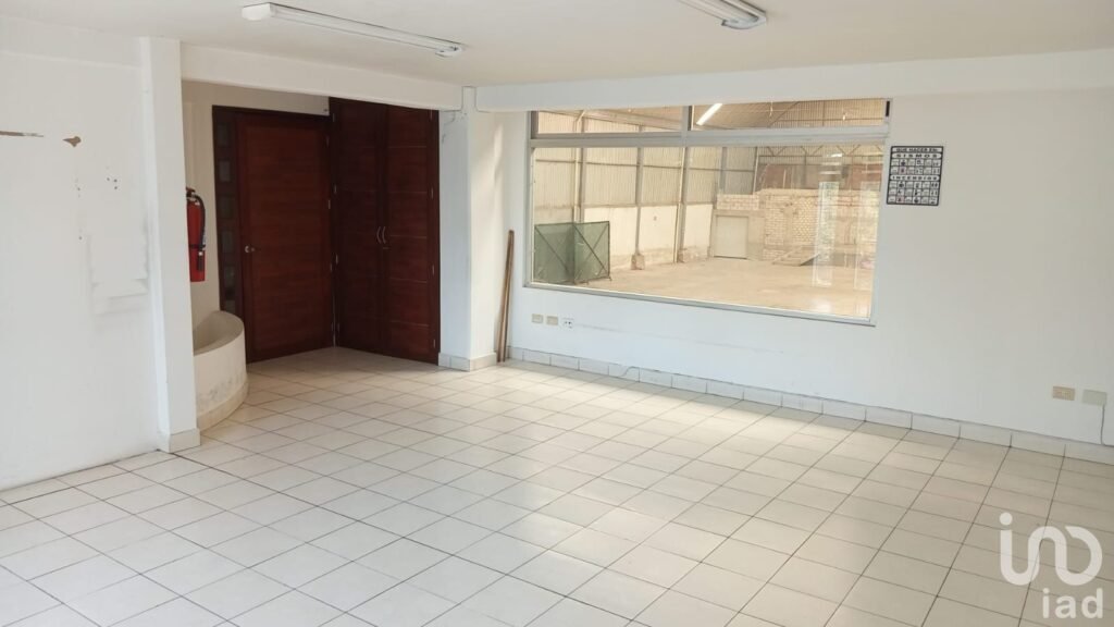 3 espacios para oficinas en Col. Bugambilias 1ra 36m2, 2da 24m2, 3ra 6m2