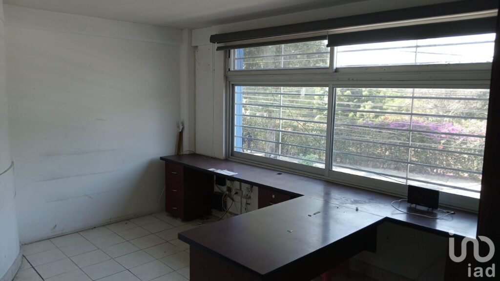 3 espacios para oficinas en Col. Bugambilias 1ra 36m2, 2da 24m2, 3ra 6m2