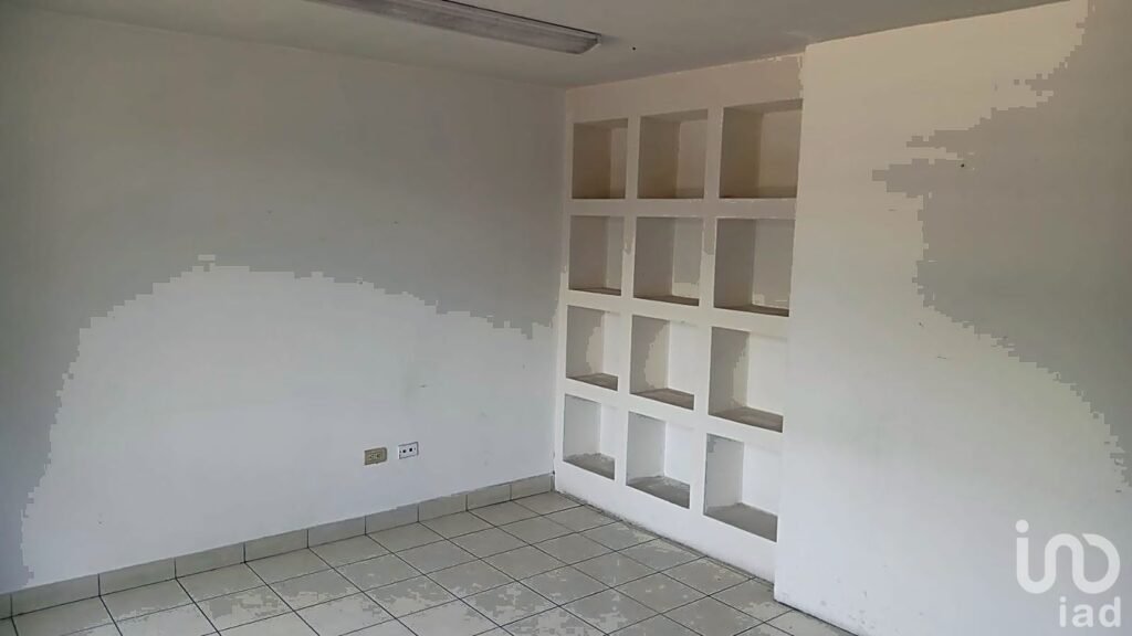 3 espacios para oficinas en Col. Bugambilias 1ra 36m2, 2da 24m2, 3ra 6m2