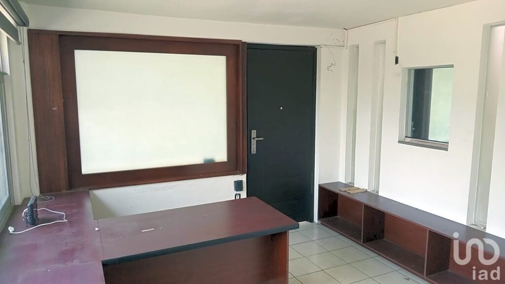 3 espacios para oficinas en Col. Bugambilias 1ra 36m2, 2da 24m2, 3ra 6m2
