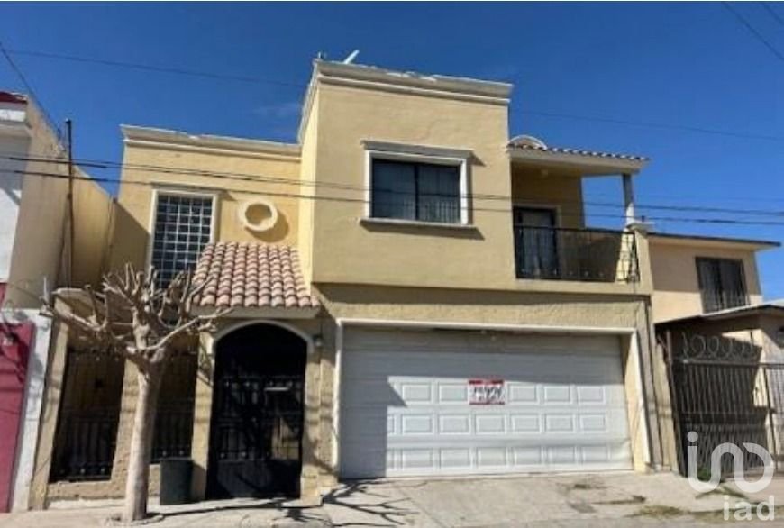 CASA EN VENTA EN COLONIA FUENTES DEL VALLE, CD JUAREZ