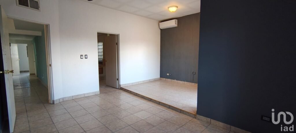 CASA EN VENTA EN COLONIA FUENTES DEL VALLE, CD JUAREZ