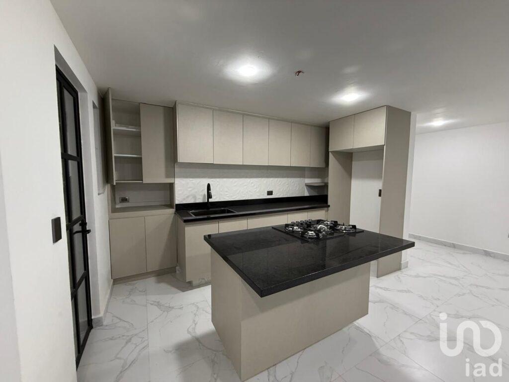 VENTA DE CASA NUEVA EN FRACCIONAMIENTO ATRÁS DE PLAZA SAN DIEGO