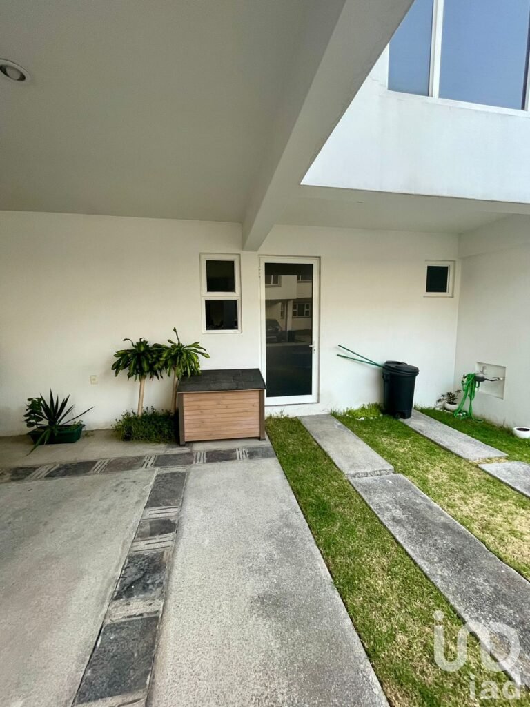 Casa en Renta en Residencial Casa de las Fuentes, San Salvador Tizatlalli, Metepec, Estado de México