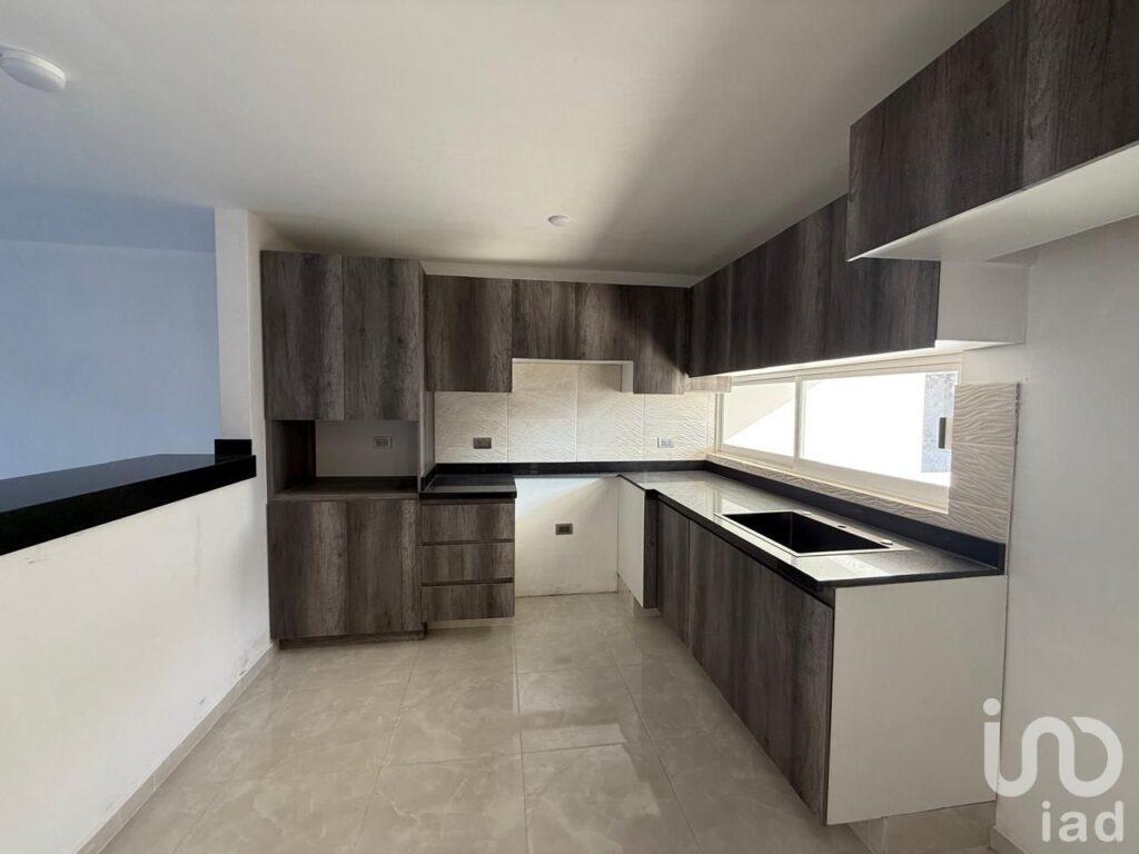 VENTA DE CASA NUEVA EN CUAUTLANCINGO A 3 MINUTOS DE PERIFÉRICO