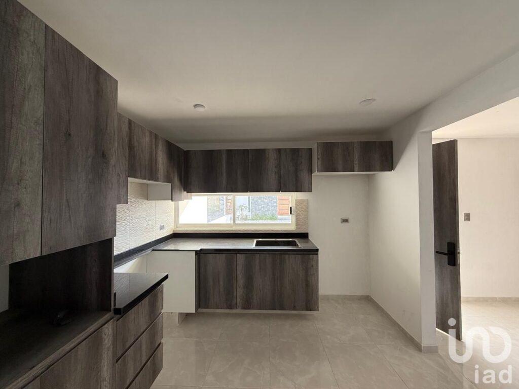 VENTA DE CASA NUEVA EN CUAUTLANCINGO A 3 MINUTOS DE PERIFÉRICO
