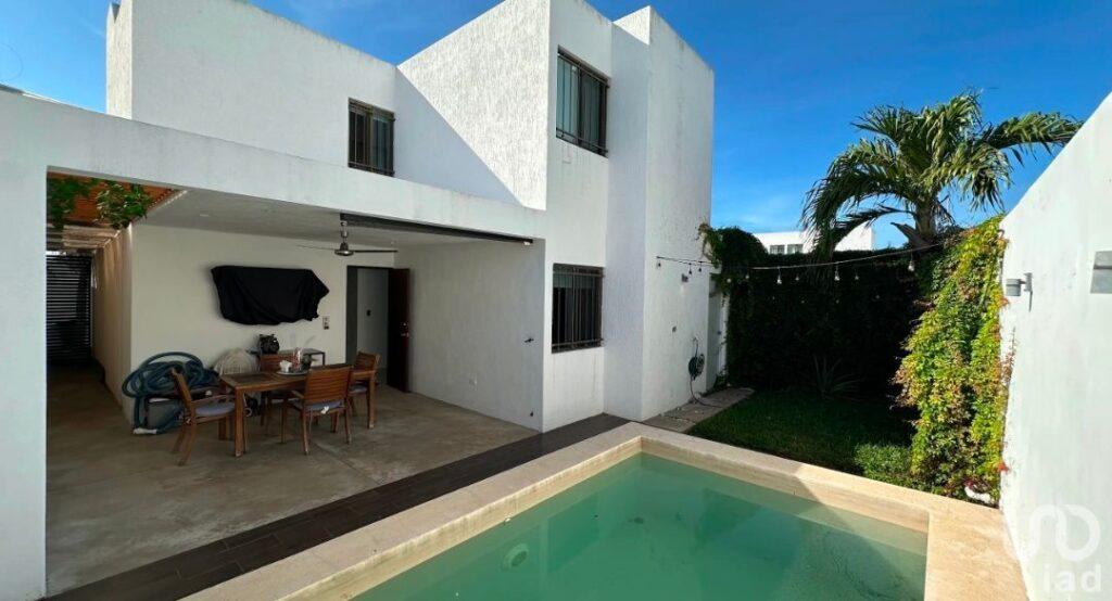 Casa en Venta en Las Américas, en esquina. Acepta Infonavit.