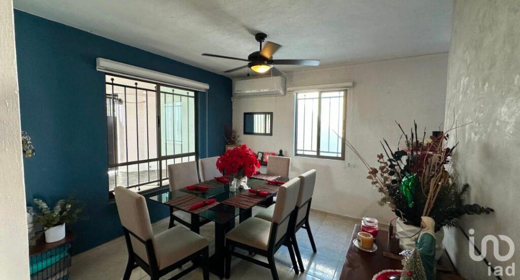 Casa en Venta en Las Américas, en esquina. Acepta Infonavit.