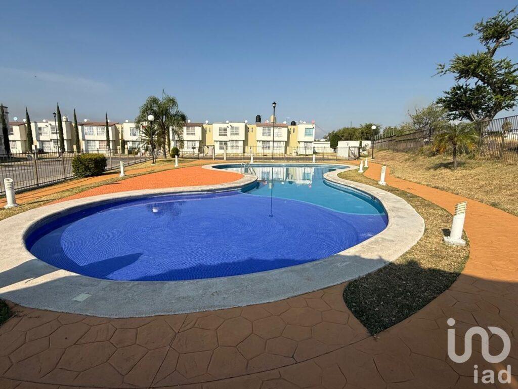 CASA EN EN VENTA JALOXTOC DE AYALA MORELOS