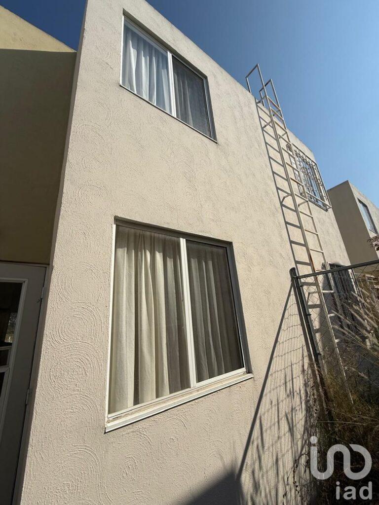 CASA EN EN VENTA JALOXTOC DE AYALA MORELOS