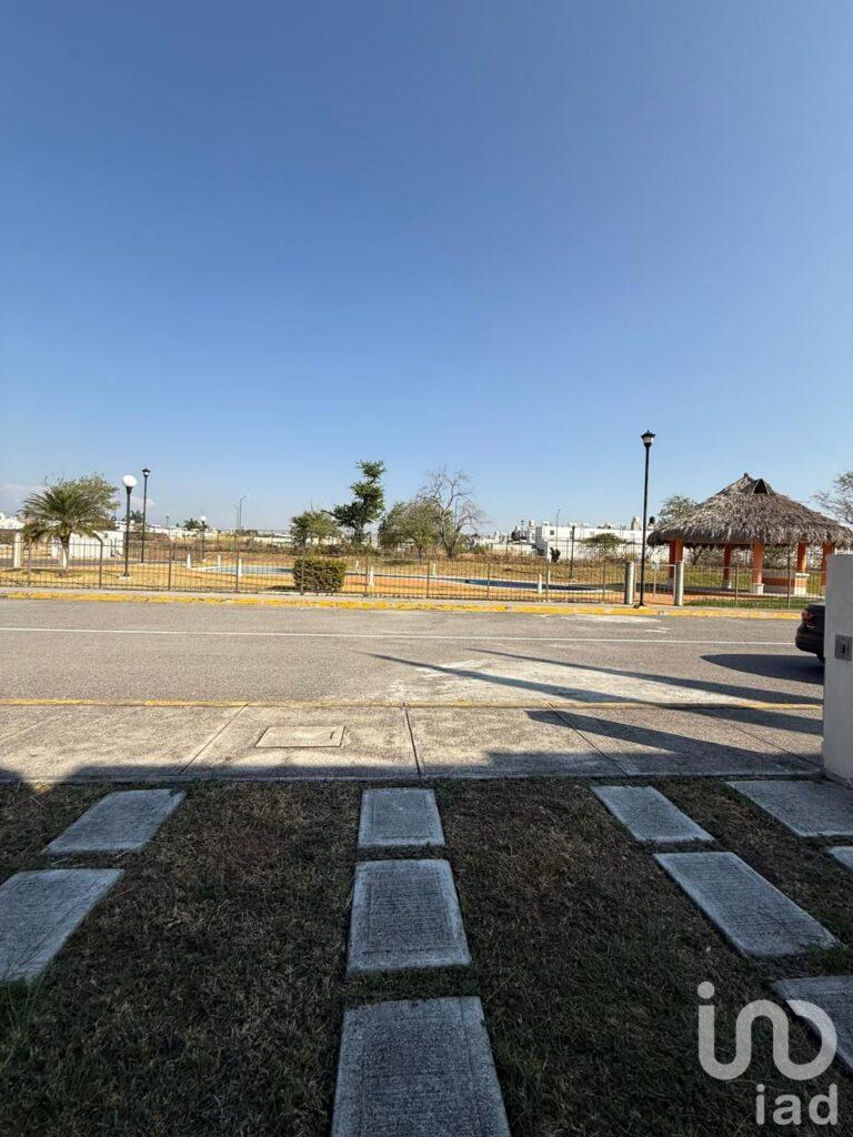 CASA EN EN VENTA JALOXTOC DE AYALA MORELOS