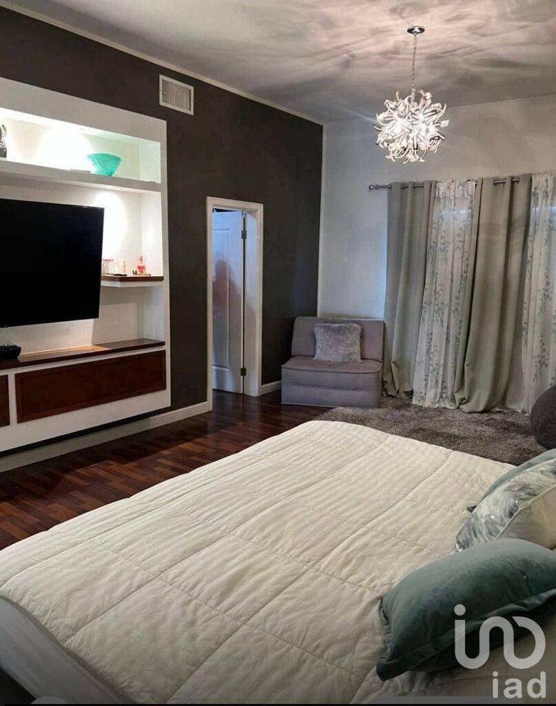 Casa en Venta Zona Campos Eliseos Equipada Acabados de Lujo