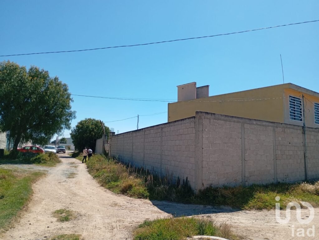 TERRENO EN VENTA URBANO LOTIFICADO, CON DRENAJE Y BARDEADO EN LINDAVISTA, ZEMPOALA HIDALGO
