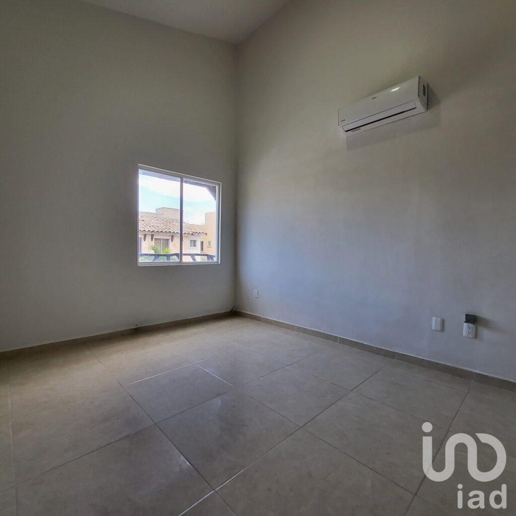 CASA EN RENTA EN RESIDENCIAL EN ZONA SUR EN CANCUN