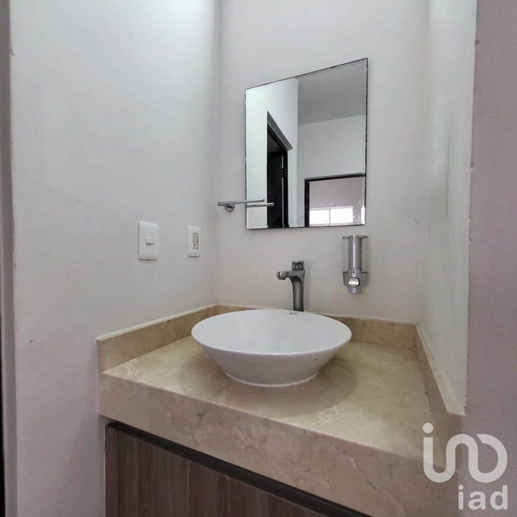 CASA EN RENTA EN RESIDENCIAL EN ZONA SUR EN CANCUN