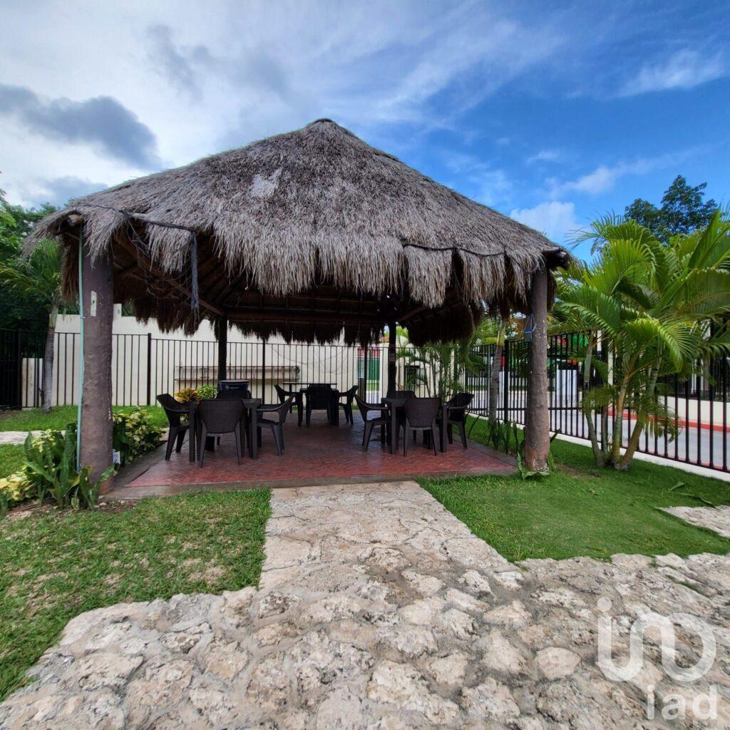 CASA EN RENTA EN RESIDENCIAL EN ZONA SUR EN CANCUN