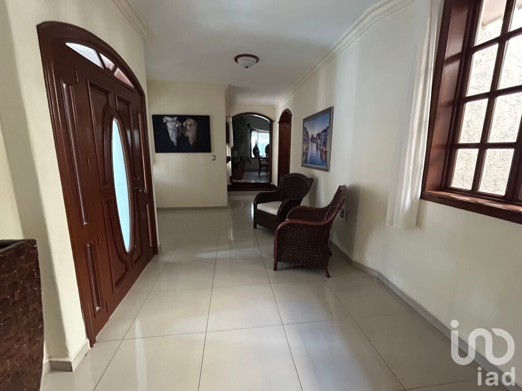 Venta de casa residencial en Parque Royal en la ciudad de Colima