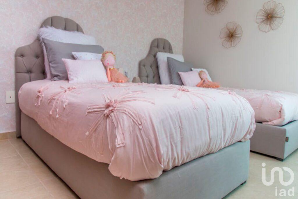 Casa en VENTA Chalco,Privadas del Bosque. 3 Recs. Acceso controlado y Excelentes Amenidades. Duranta