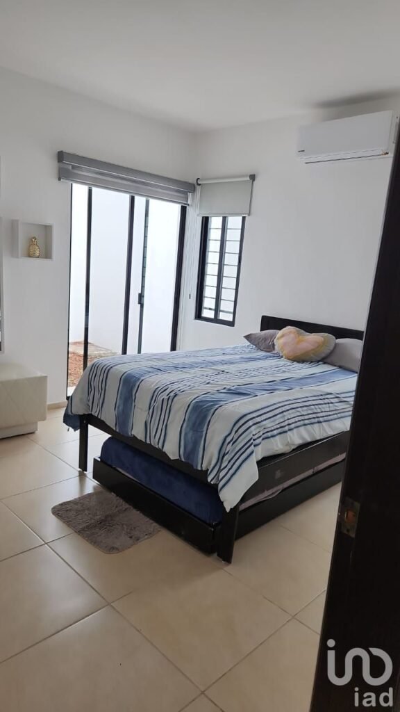 EN VENTA CASA DE UN PISO CON AMENIDADES, FRACC. ANDRIA, CANCUN, Q.ROO